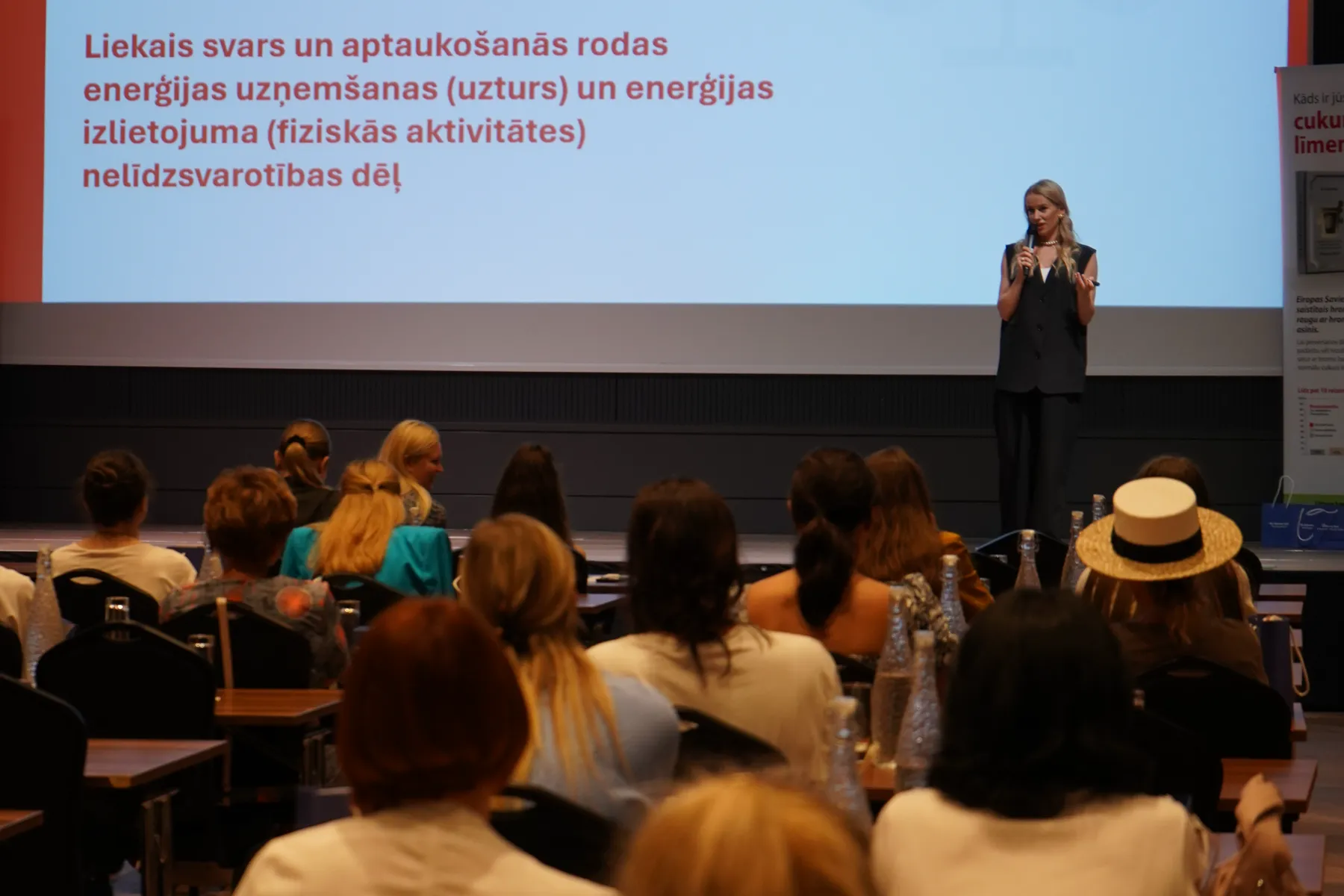 Lekcija sievietēm par svara pieauguma iemesliem un hormonālajām izmaiņām